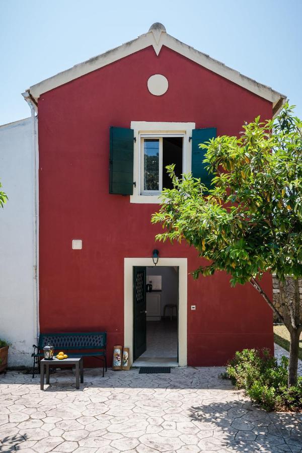 Traditional Rustic Maisonette By Konnect آغيوس يوانيس بيريستريون المظهر الخارجي الصورة
